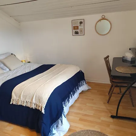 La Petite Maison Dans La Prairie