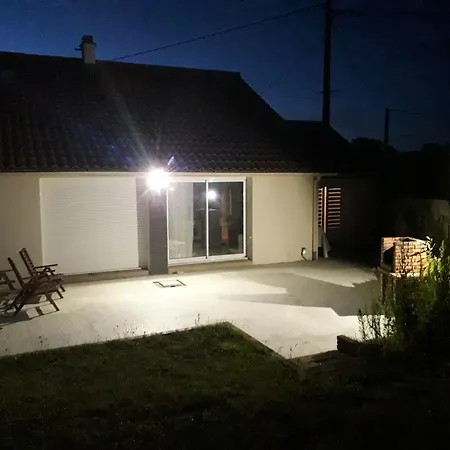 Couette-café La Petite Maison Dans La Prairie *